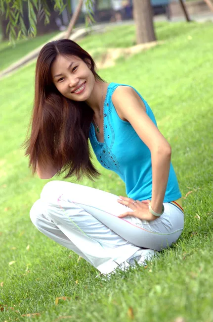 Shania 12