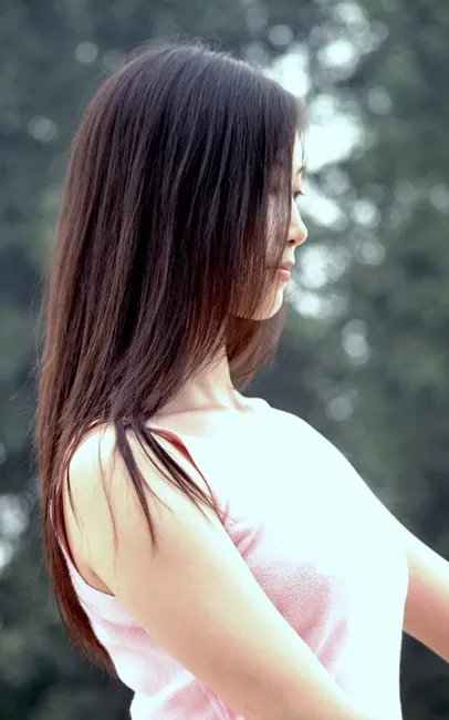 Nikki 12